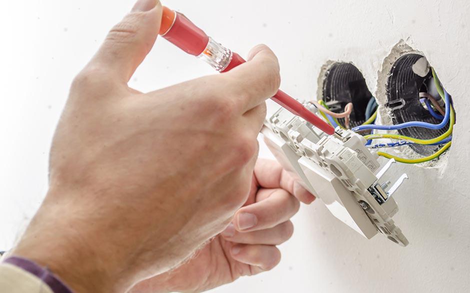 besoin d'un électricien Dugny